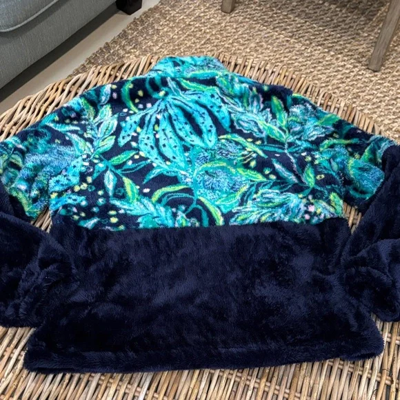 Lilly Pulitzer Keala Sherpa Popover Patterned Jacket Blue and Green - Picture 7 of 7